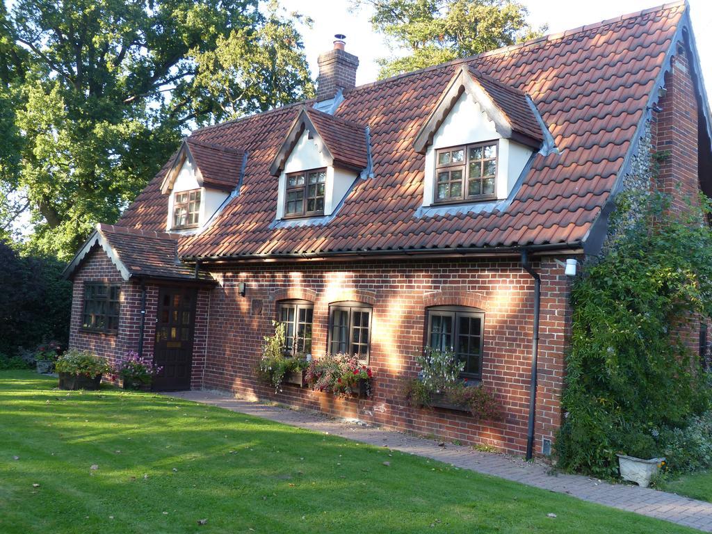 The Old Pear Tree Bed & Breakfast Whepstead Eksteriør bilde