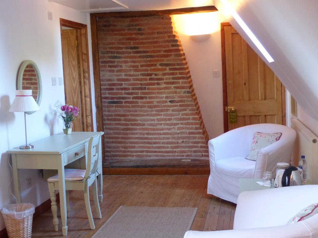 The Old Pear Tree Bed & Breakfast Whepstead Eksteriør bilde